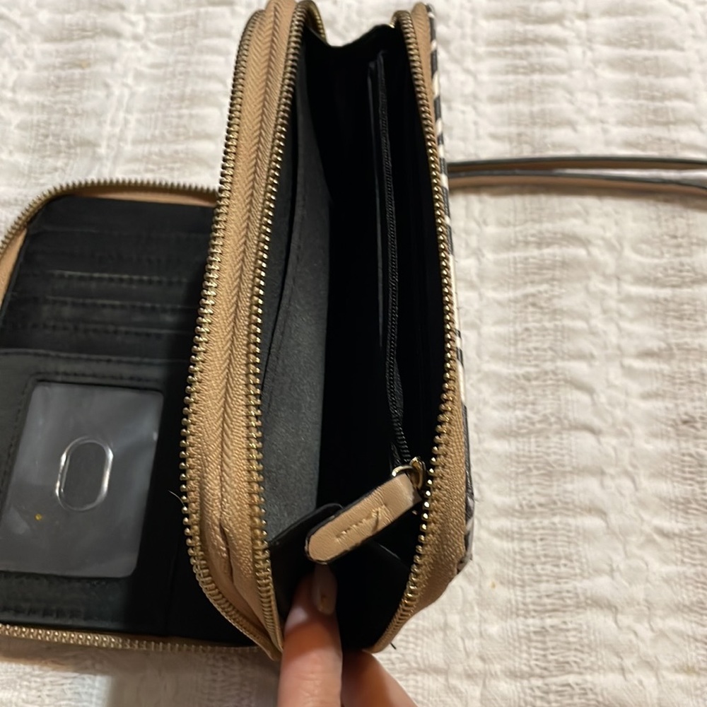 Kate Landry wallet black & white, tan accents, gold zipper, leaf design. - Picture 3 of 9